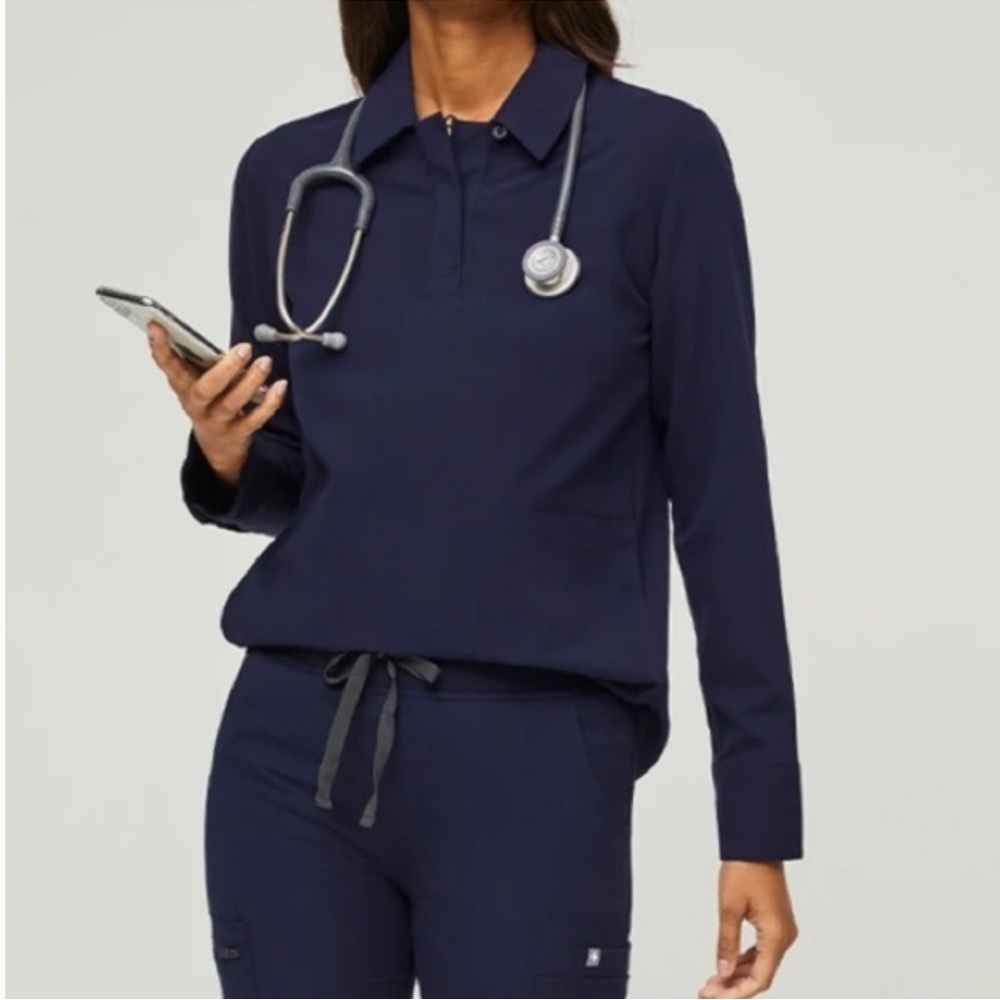 FIGS Navy Blue Long Sleeve Scrub Top NWOT